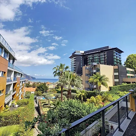 The Bay View - By Lovelystay Funchal (Madeira)
