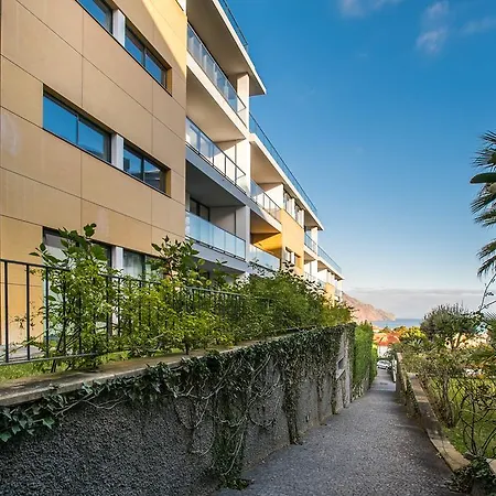 The Bay View - By Lovelystay *